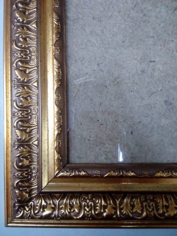 Декоративная рама F50115-XHP059-44 из пластикового багета 24*30см, толщина стекла 2мм ширина багета 5см  (1шт) цвет:золото/т.коричневый